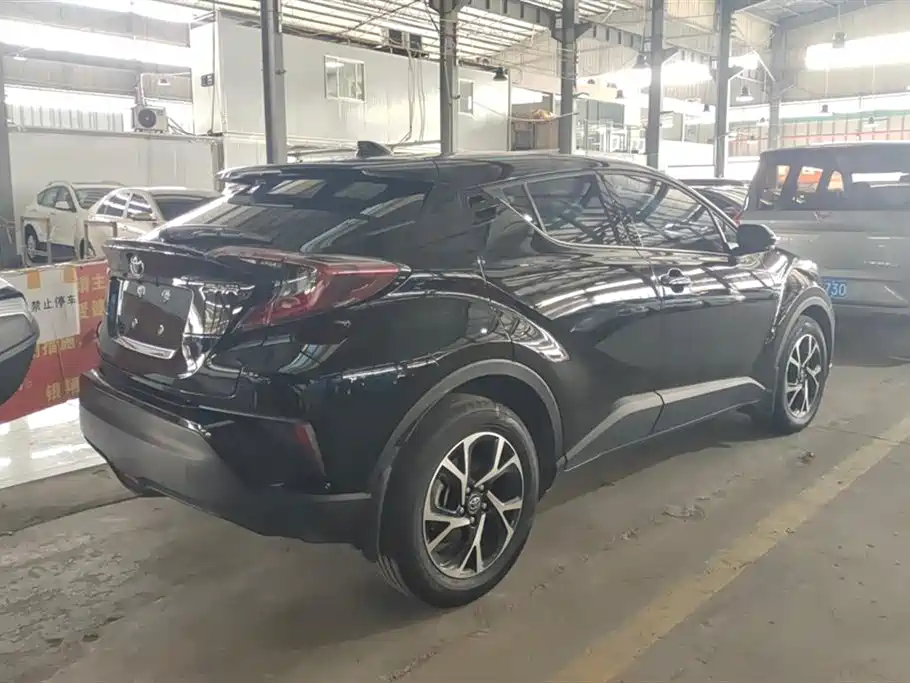 Toyota C-HR 2.0 L Luxury