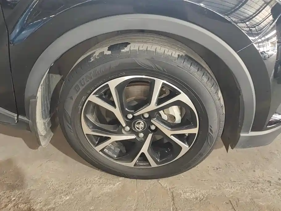 Toyota C-HR 2.0 L Luxury