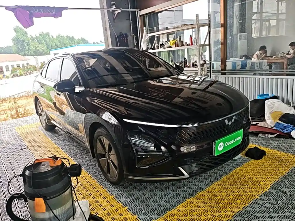 Wuling Starlight 70 Standard