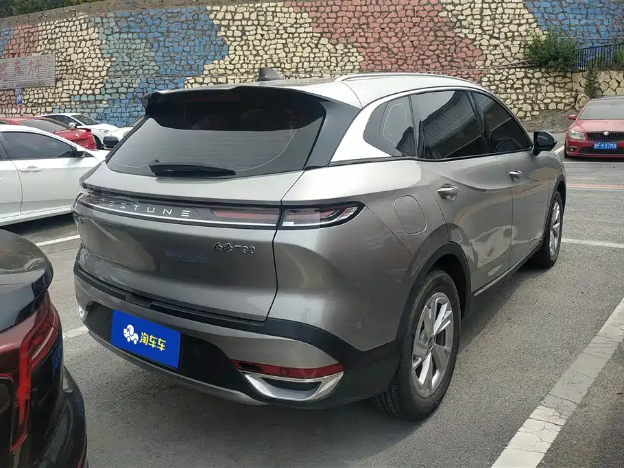 Besturn T90 1.5 T DCT Auto Luxury