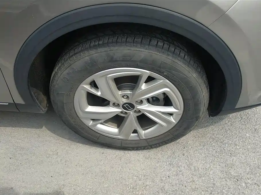 Besturn T90 1.5 T DCT Auto Luxury