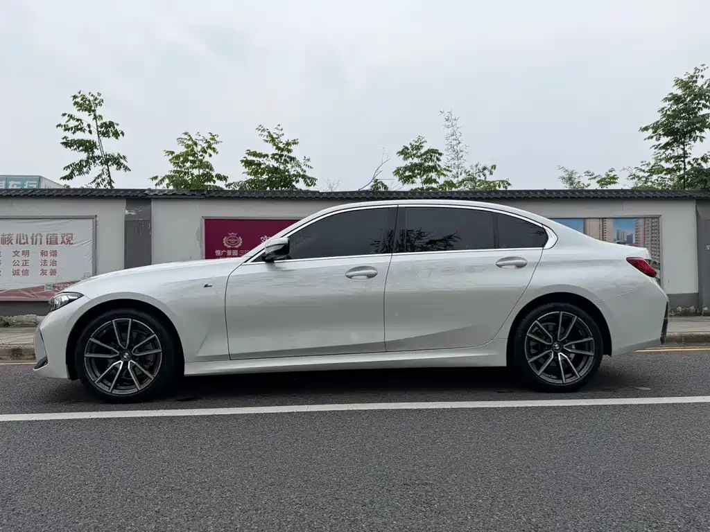 BMW 3 Series 320 Li M Sport Package