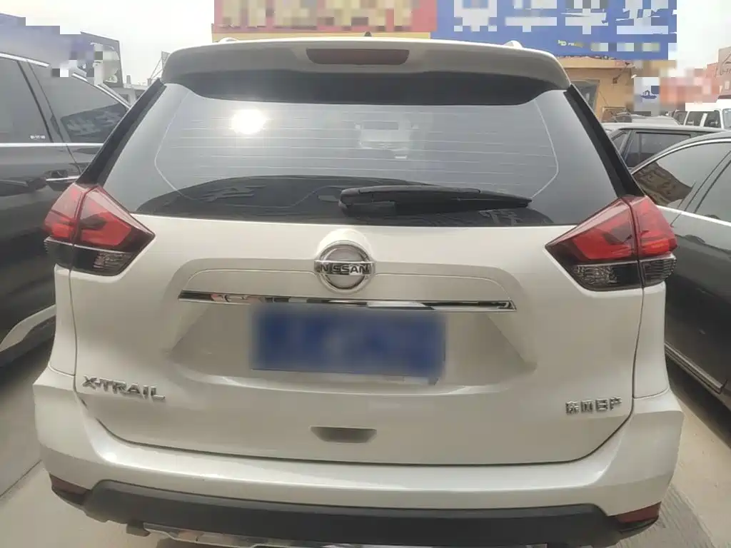 X-Trail 2.5 L XL CVT 4 WD Connected Leading