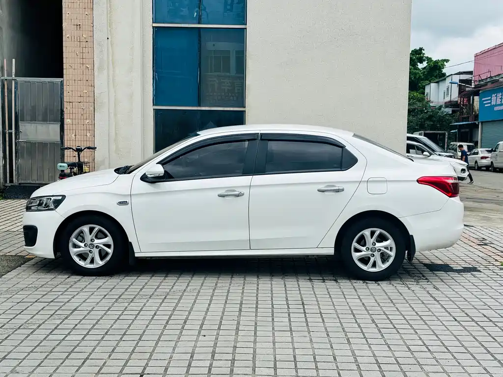 Elysee 1.6 L Auto Fashion