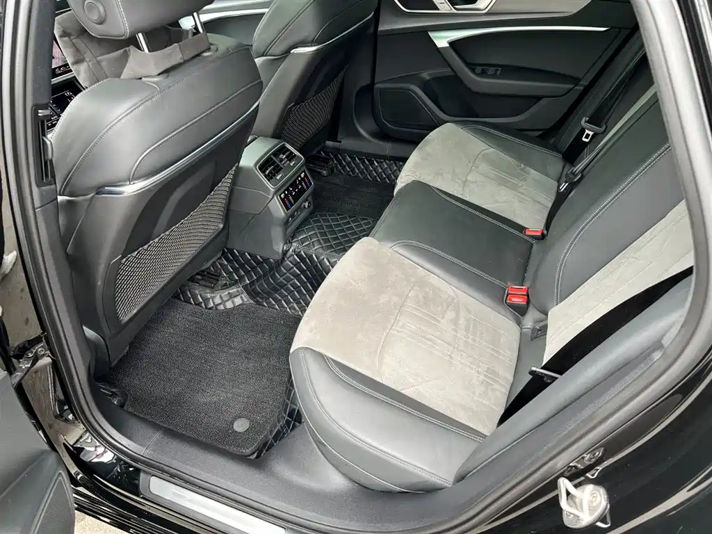 Audi A6 L 45 TFSI Select Dynamic