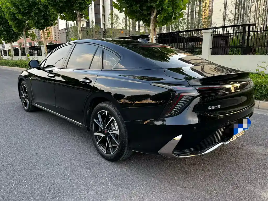 Hongqi H6 2.0 T Aspire Far