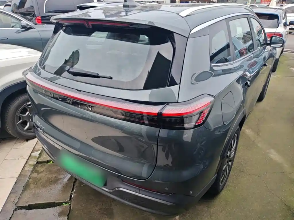 Fengyun T8 1.5 T 130 km Premium 5-seat