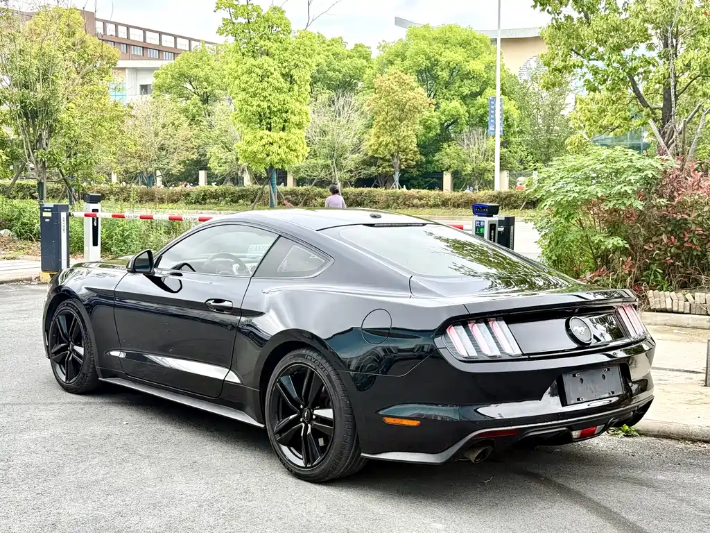 Mustang 2.3 T Sport