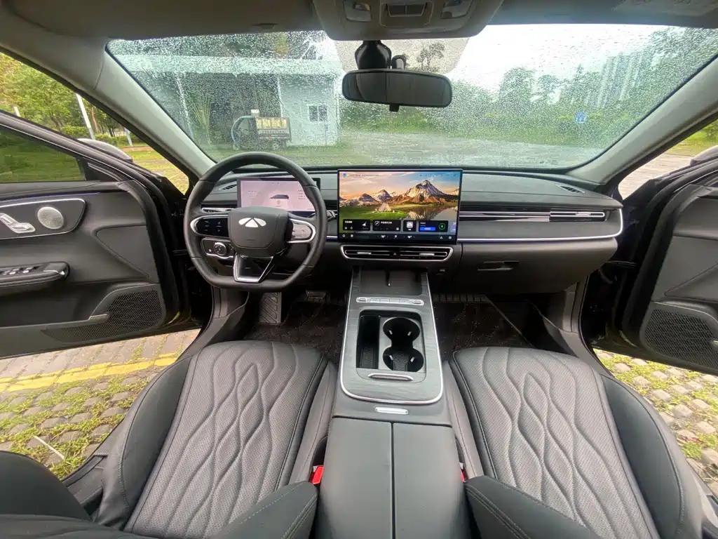 Fengyun A8 L 1.5 TGDI 145 km Comfort
