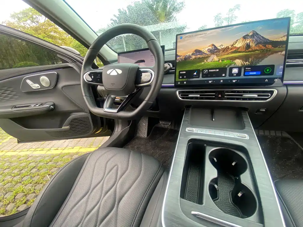 Fengyun A8 L 1.5 TGDI 145 km Comfort