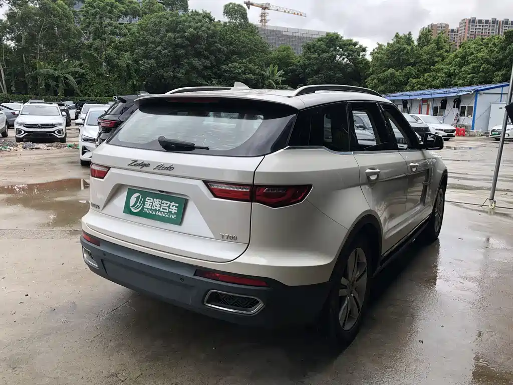 Zotye T700 1.8 T DCT Premium