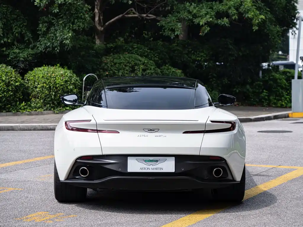 Aston Martin DB11 4.0 T V8 Coupe