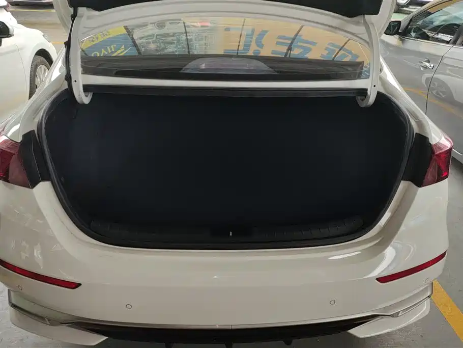Kia K3 1.5 L CVT New Sharp