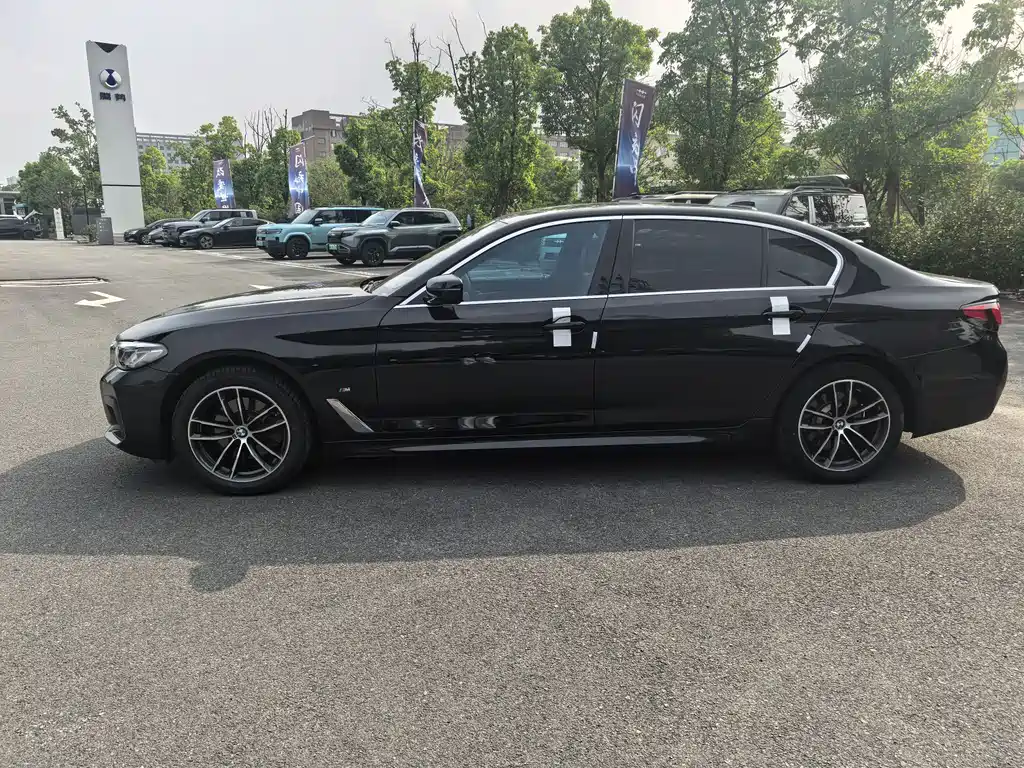 BMW 5 Series Facelift II 525 Li M Sport Package