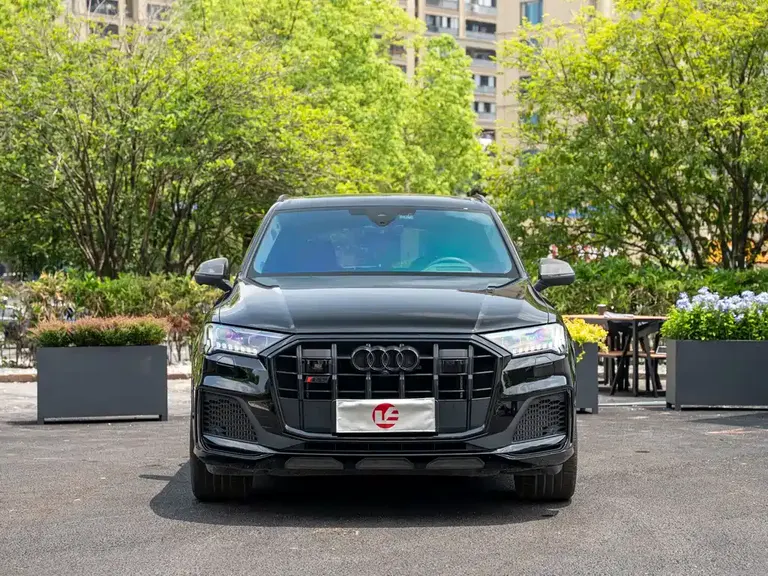 Audi SQ7 4.0 TFSI Dark Night Knight