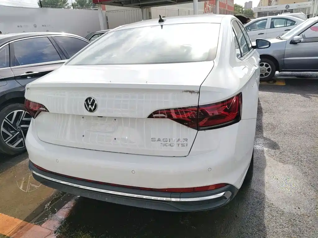 Sagitar Facelift III 300 TSI DSG Transcend