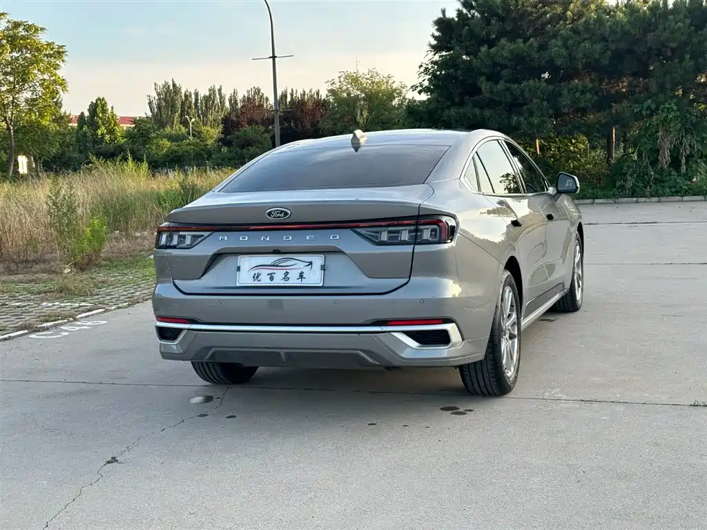 Mondeo EcoBoost 180 Luxury