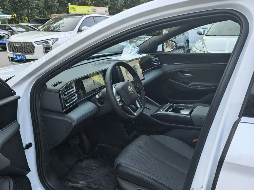 Qin L 秦L 2026款 DM-i 128 KM进取型