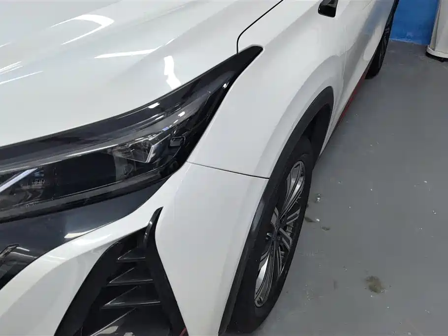 Changan CS75 PLUS 2 nd Gen 1.5 T Auto Distinguished