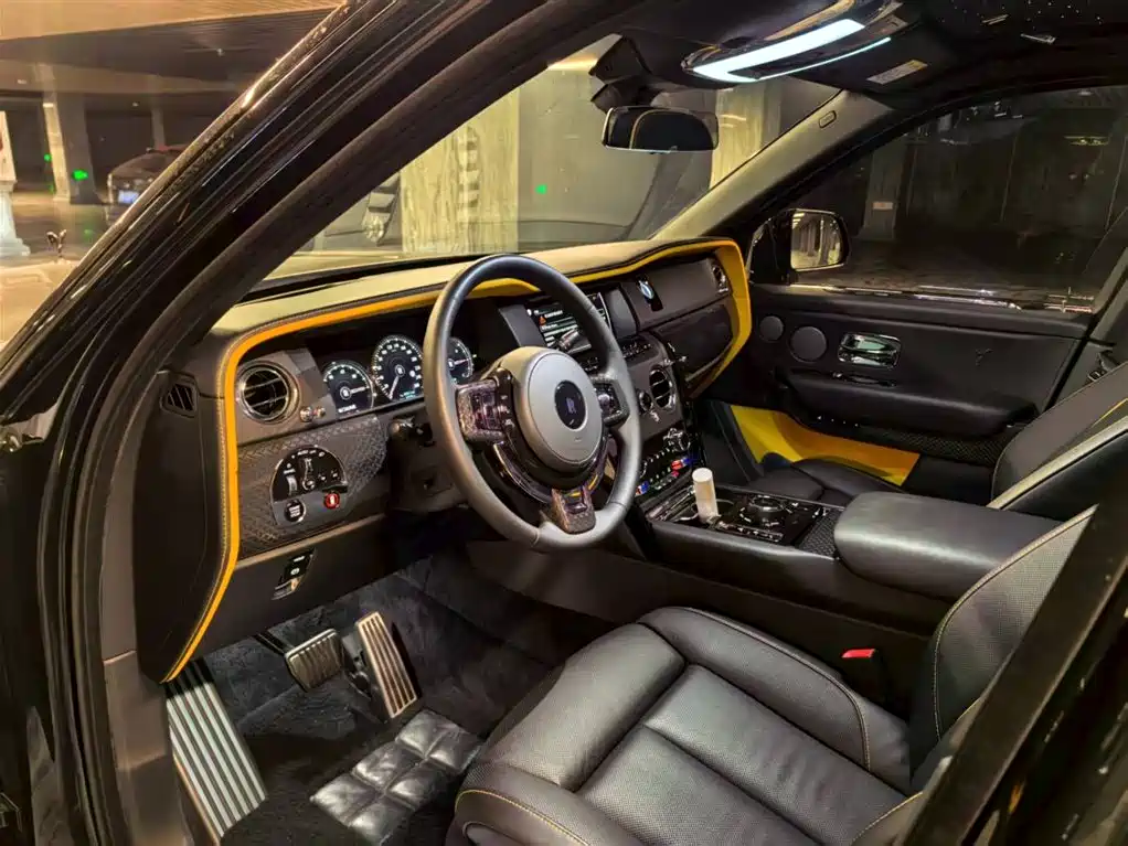 Cullinan Black Badge