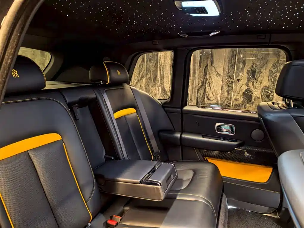 Cullinan Black Badge