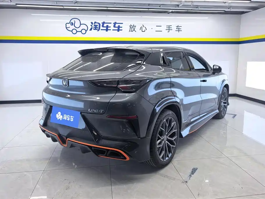 Changan UNI-T 1.5 T Sport Distinguished