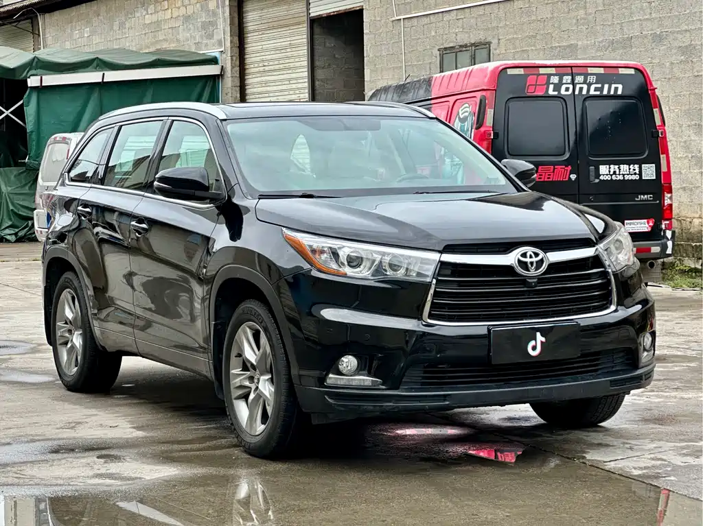 Highlander 2.0 T 4 WD Luxury 7-seat