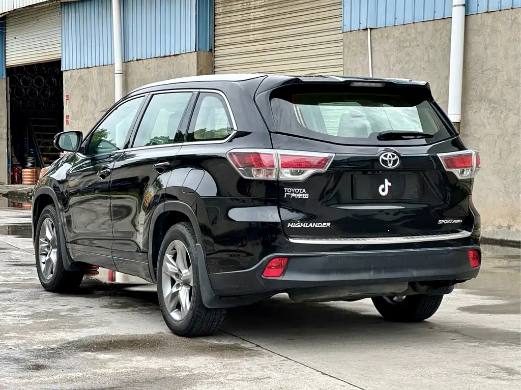 Highlander 2.0 T 4 WD Luxury 7-seat