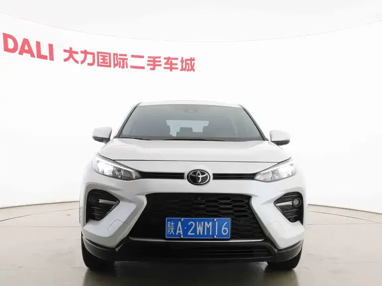 Toyota Wildlander 2.0 L CVT 4 WD Luxury