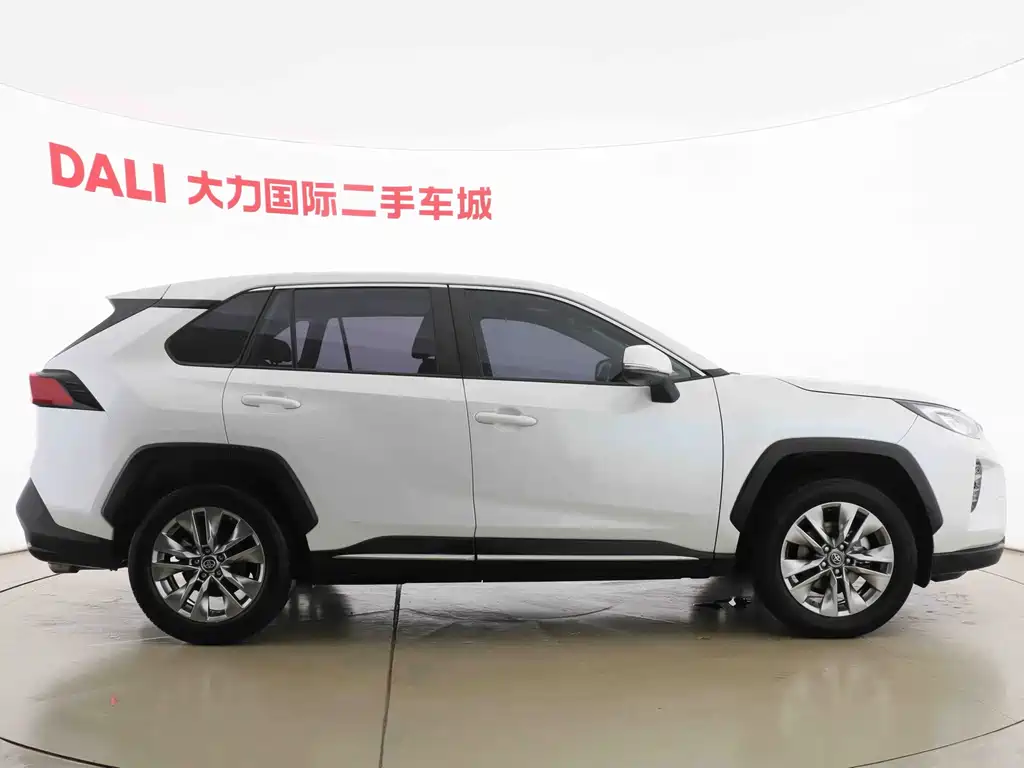 Wildlander 2.0 L CVT 4 WD Luxury