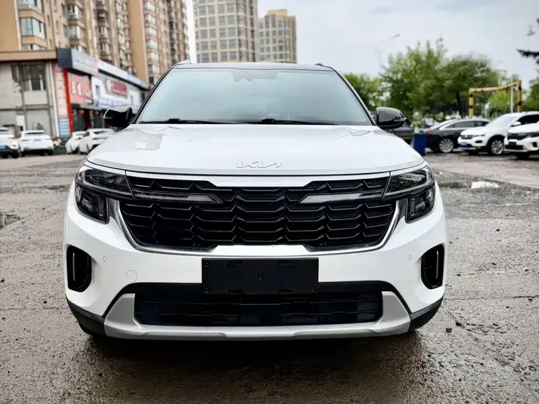 Kia Seltos 1.5 L CVT Luxury