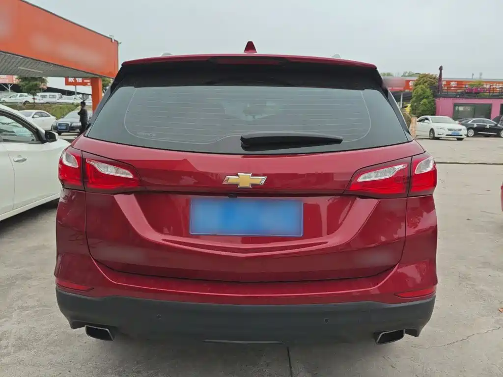 Equinox 探界者 2017款 550 T 自动四驱捍界版