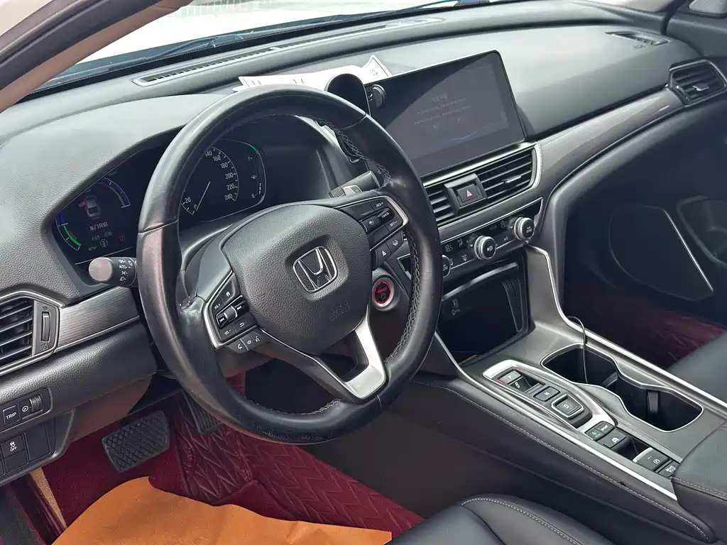 Accord Sharp· Hybrid 2.0 L Sharp Leading