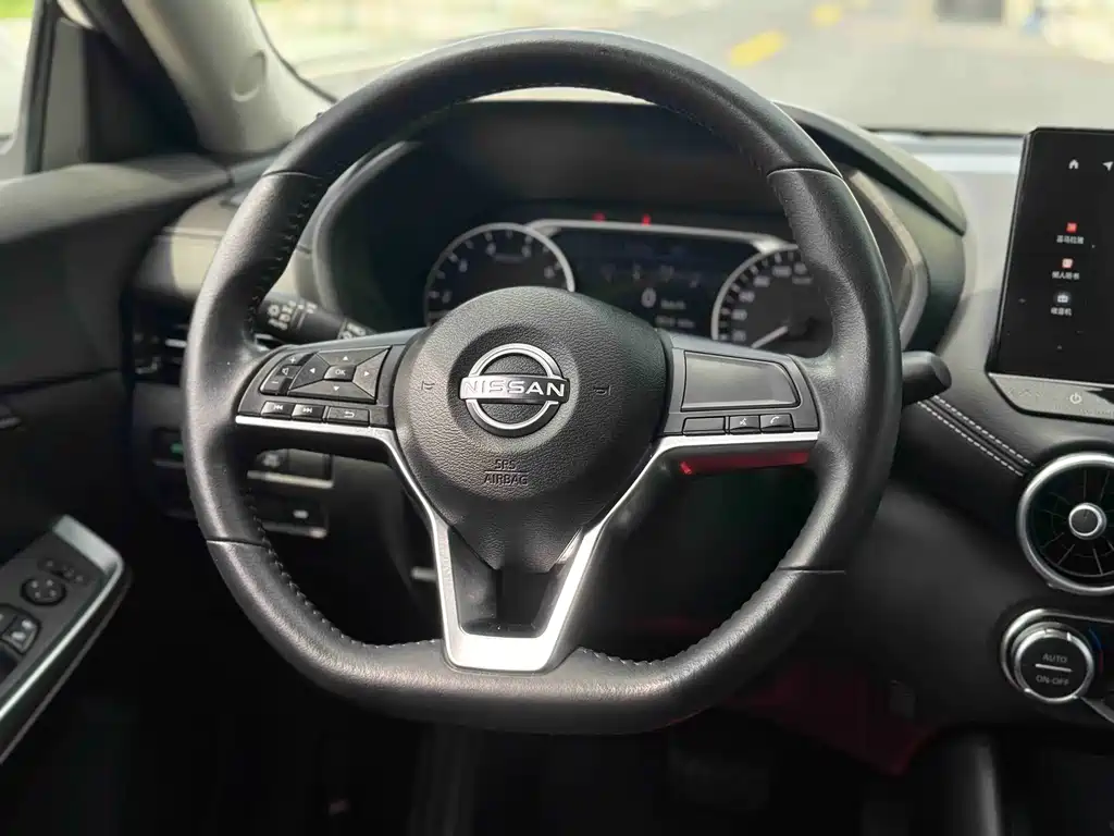 Sylphy 1.6 L CVT Joy