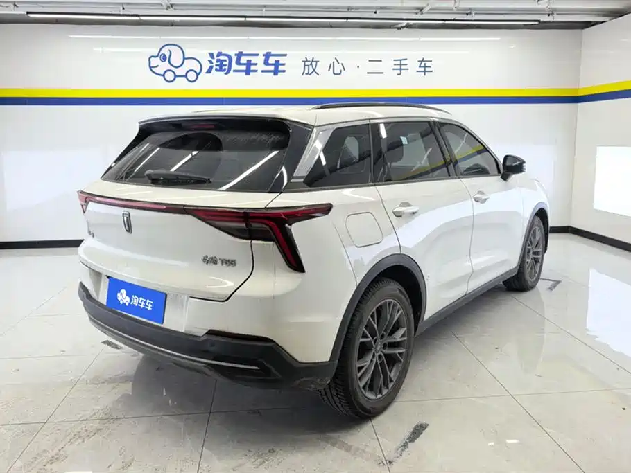 Besturn T55 奔腾T55 2022款 1.5 T 自动飞跃款