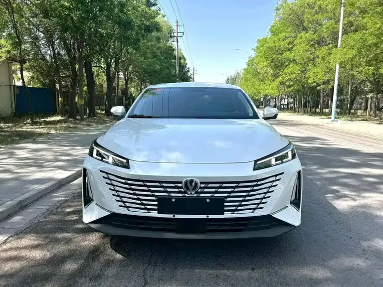 Changan Eado 1.5 T GDI Auto Distinguished