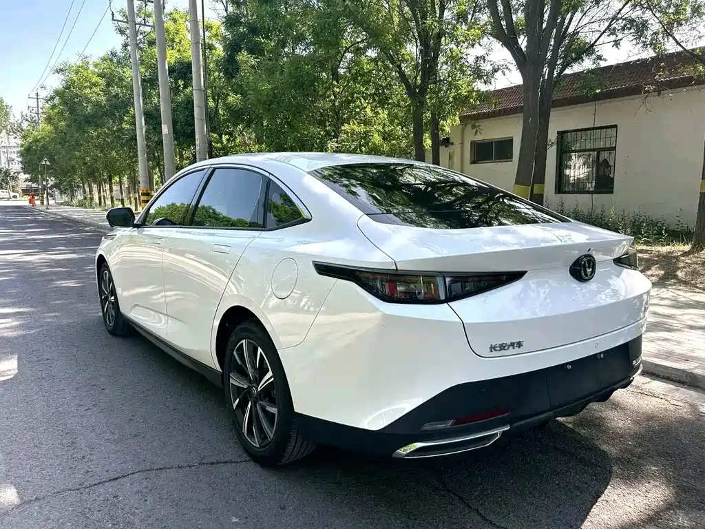 Eado 1.5 T GDI Auto Distinguished