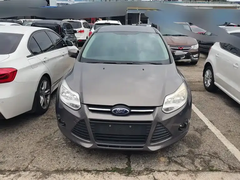 Ford Focus Sedan 1.6 L Auto Style