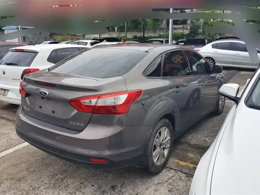 Focus Sedan 1.6 L Auto Style