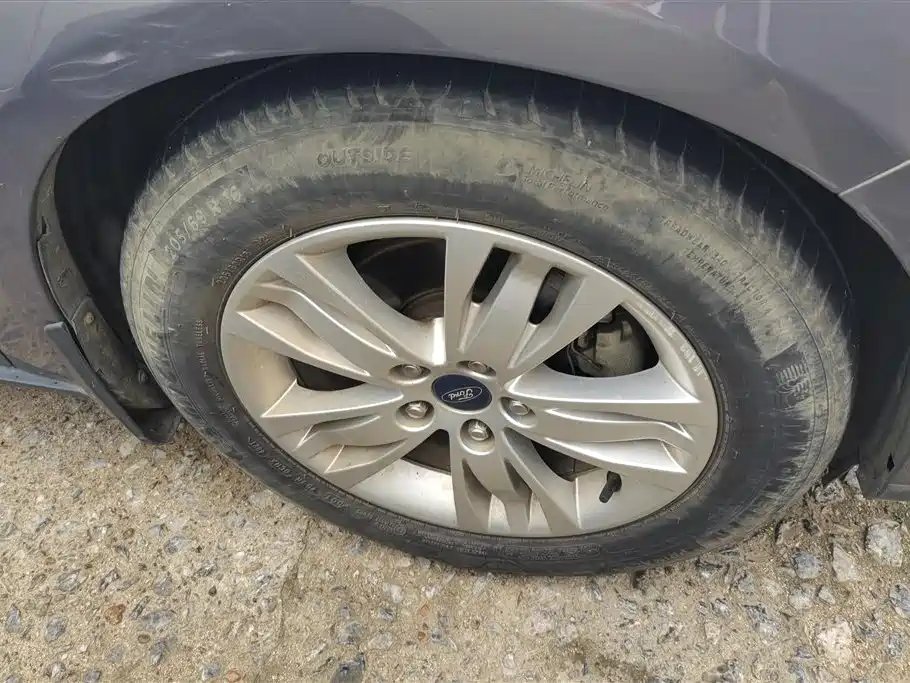 Focus Sedan 1.6 L Auto Style