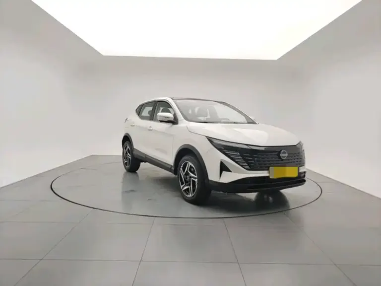 Nissan Qashqai Honor 2.0 L CVT XV+ Leading