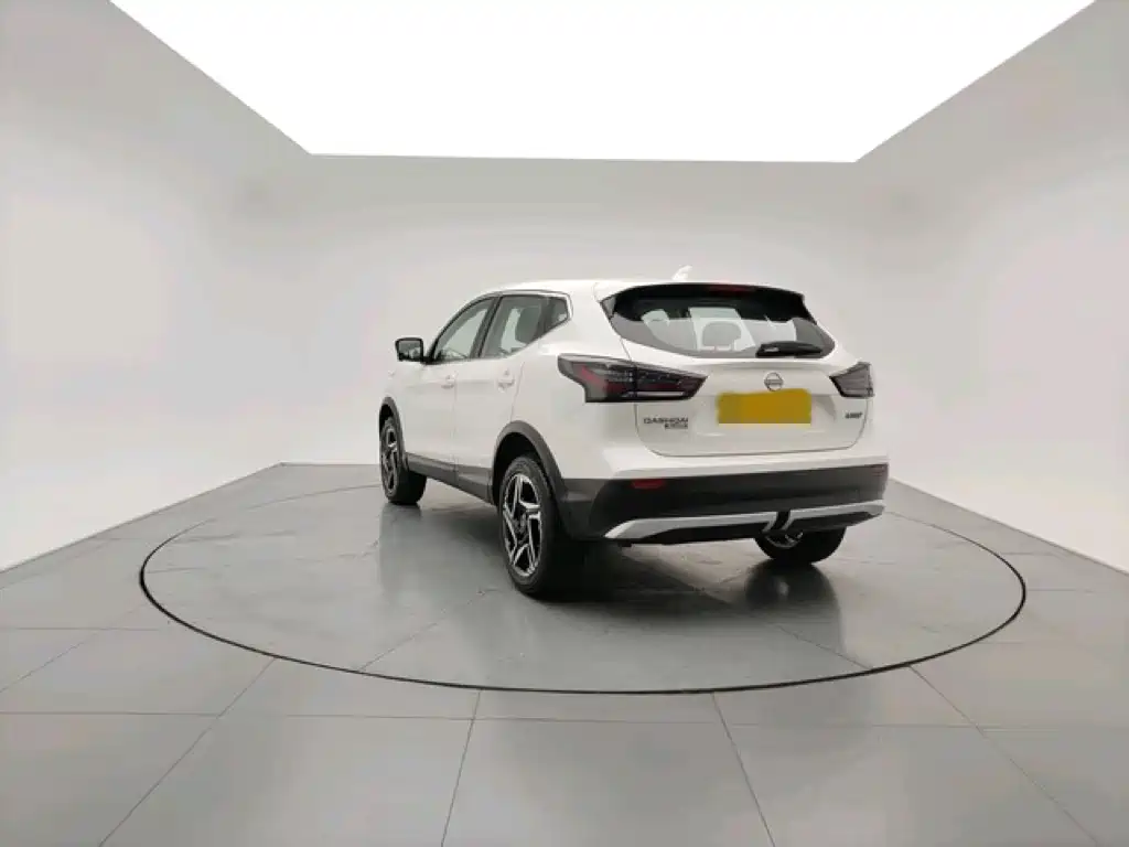 Qashqai Honor 2.0 L CVT XV+ Leading