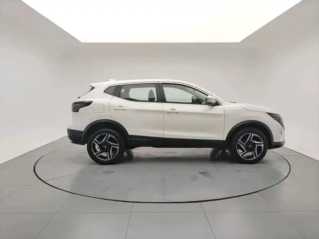 Qashqai Honor 2.0 L CVT XV+ Leading