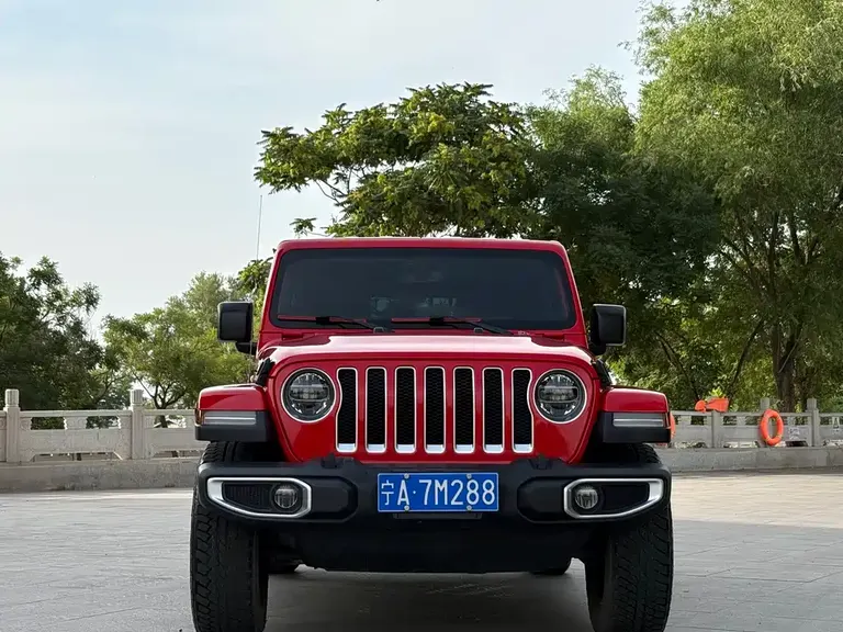 Jeep Wrangler 2.0 T Sahara 4-door