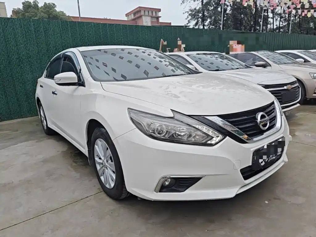 Teana Facelift 2.0 L XL Comfort