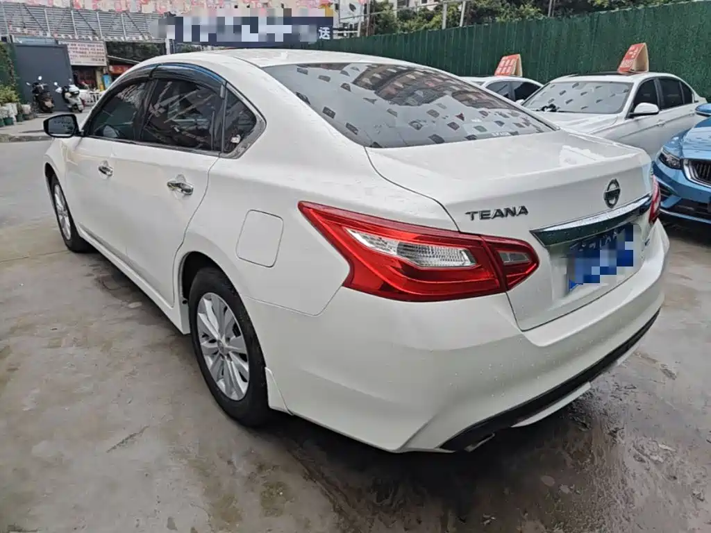 Teana Facelift 2.0 L XL Comfort