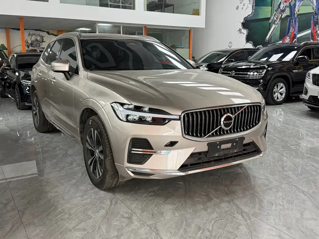 Volvo XC60 B5 4 WD Smart Ease Luxury