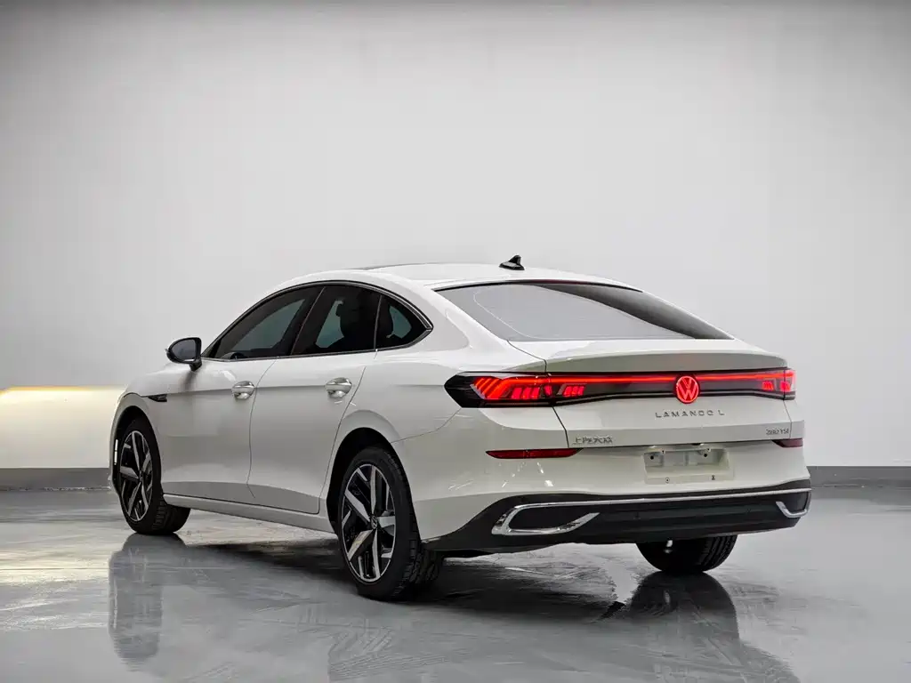Lamando Lamando L 280 TSI DSG Spicy Cool