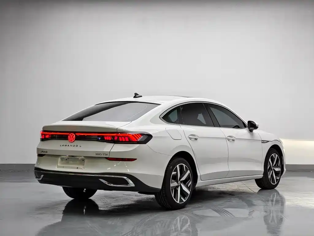 Lamando Lamando L 280 TSI DSG Spicy Cool