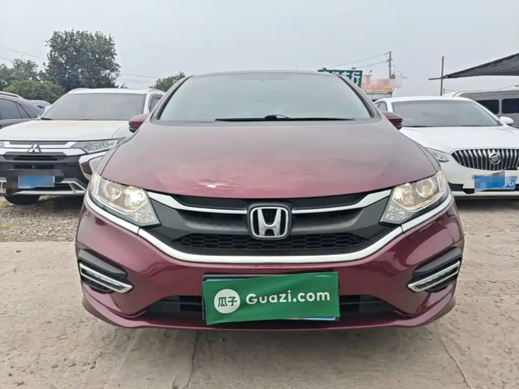 Jade 1.8 L Auto Comfort 5-seat